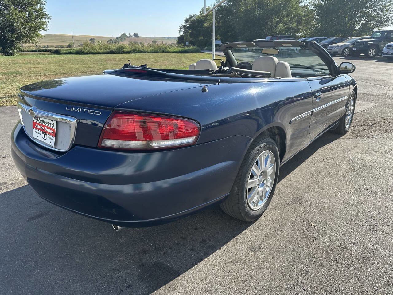 Used 2005 Chrysler Sebring Limited image 5