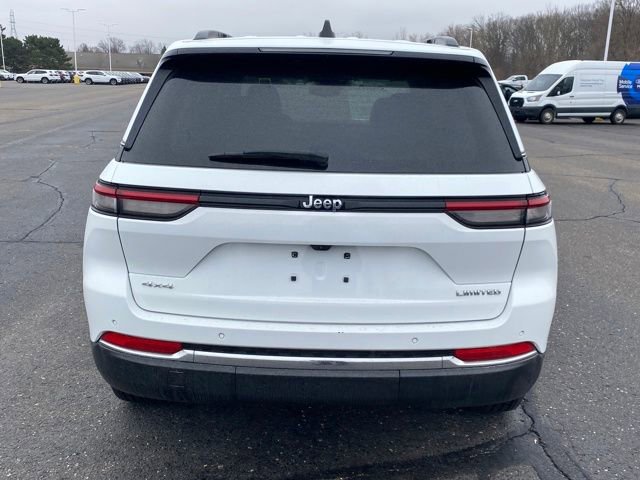 Used 2023 Jeep Grand Cherokee Limited AWD/4WD image 4