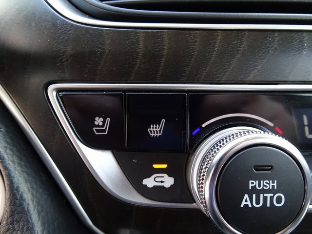 Used 2021 Honda Accord Touring image 24