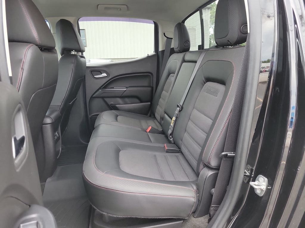 Used 2016 GMC Canyon SLE w/ All Terrain Package AWD/4WD image 16