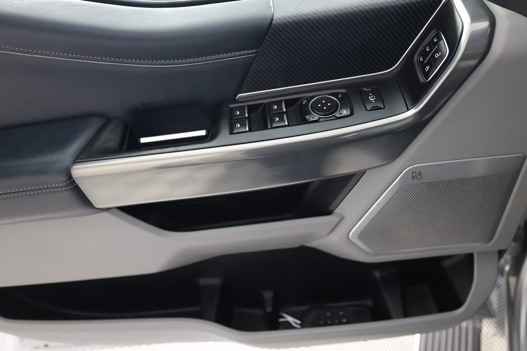 Used 2023 Ford F450 Limited w/ FX4 Off-Road Package image 17