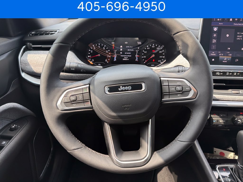 Used 2024 Jeep Compass Latitude AWD/4WD image 22
