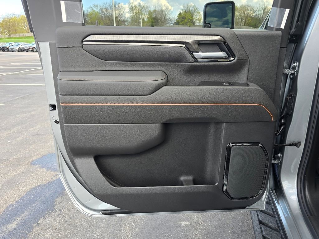 New 2026 GMC Sierra 2500 AT4 w/ AT4 Premium Plus Package AWD/4WD image 25