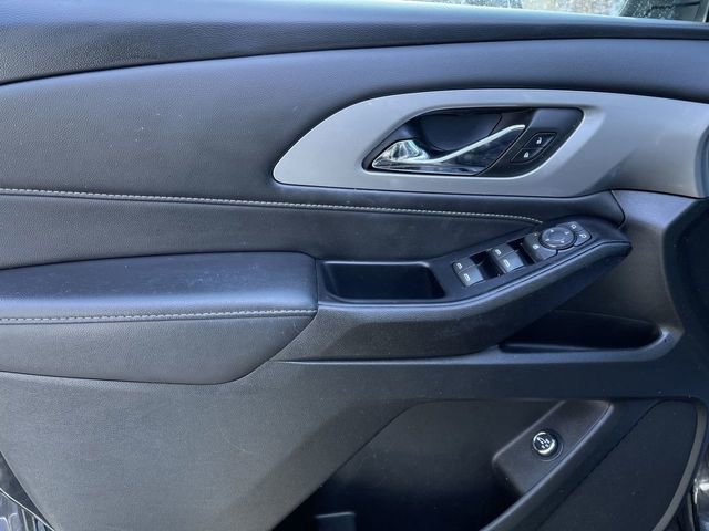 Used 2023 Chevrolet Traverse LT w/ LPO, Floor Liner Package image 22