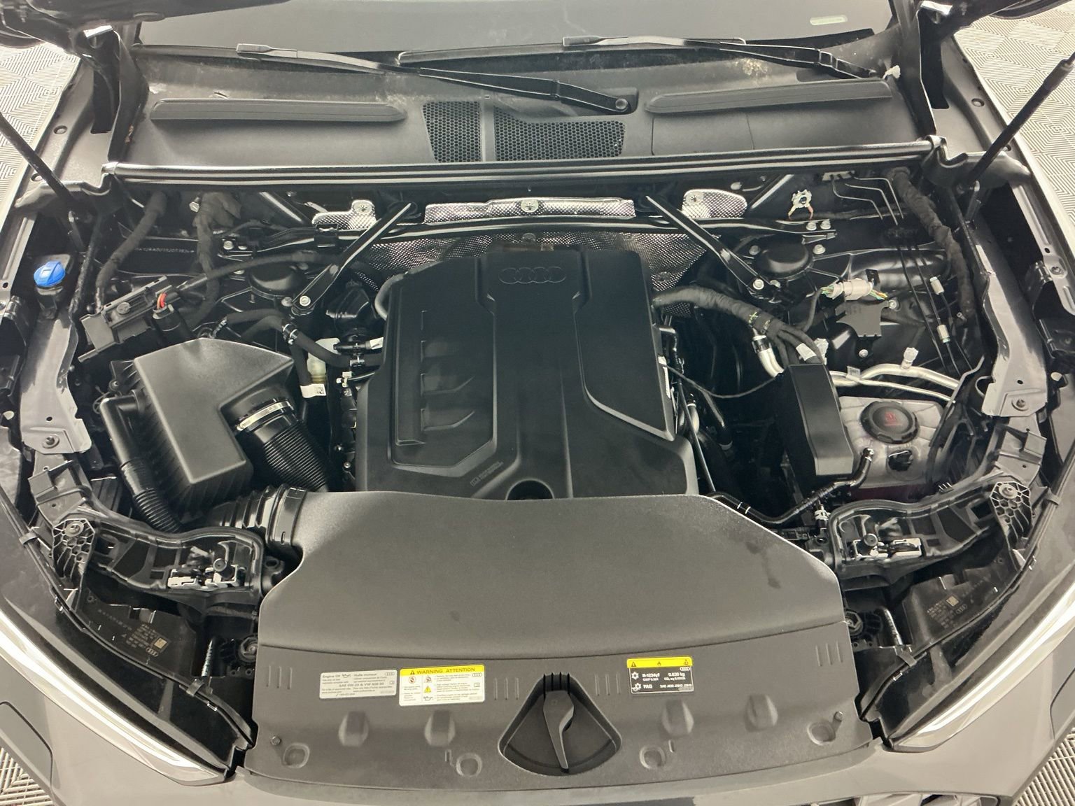 Used 2025 Audi Q5 Premium Plus w/ Premium Plus image 23