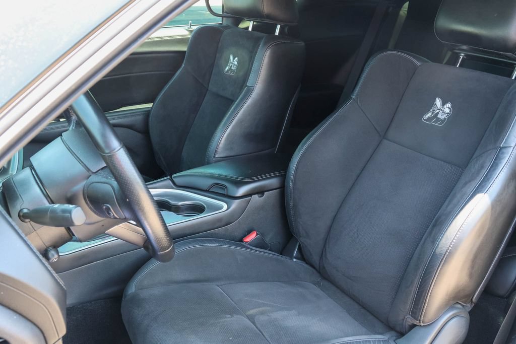 Used 2022 Dodge Challenger R/T Scat Pack RWD image 8