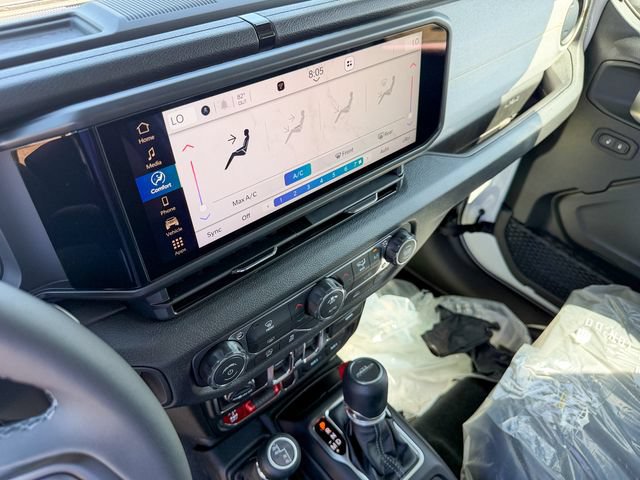 New 2026 Jeep Gladiator Sport AWD/4WD image 21