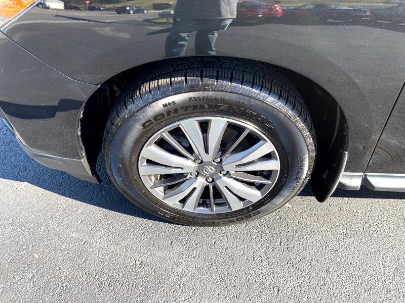 Used 2019 Nissan Pathfinder S image 9