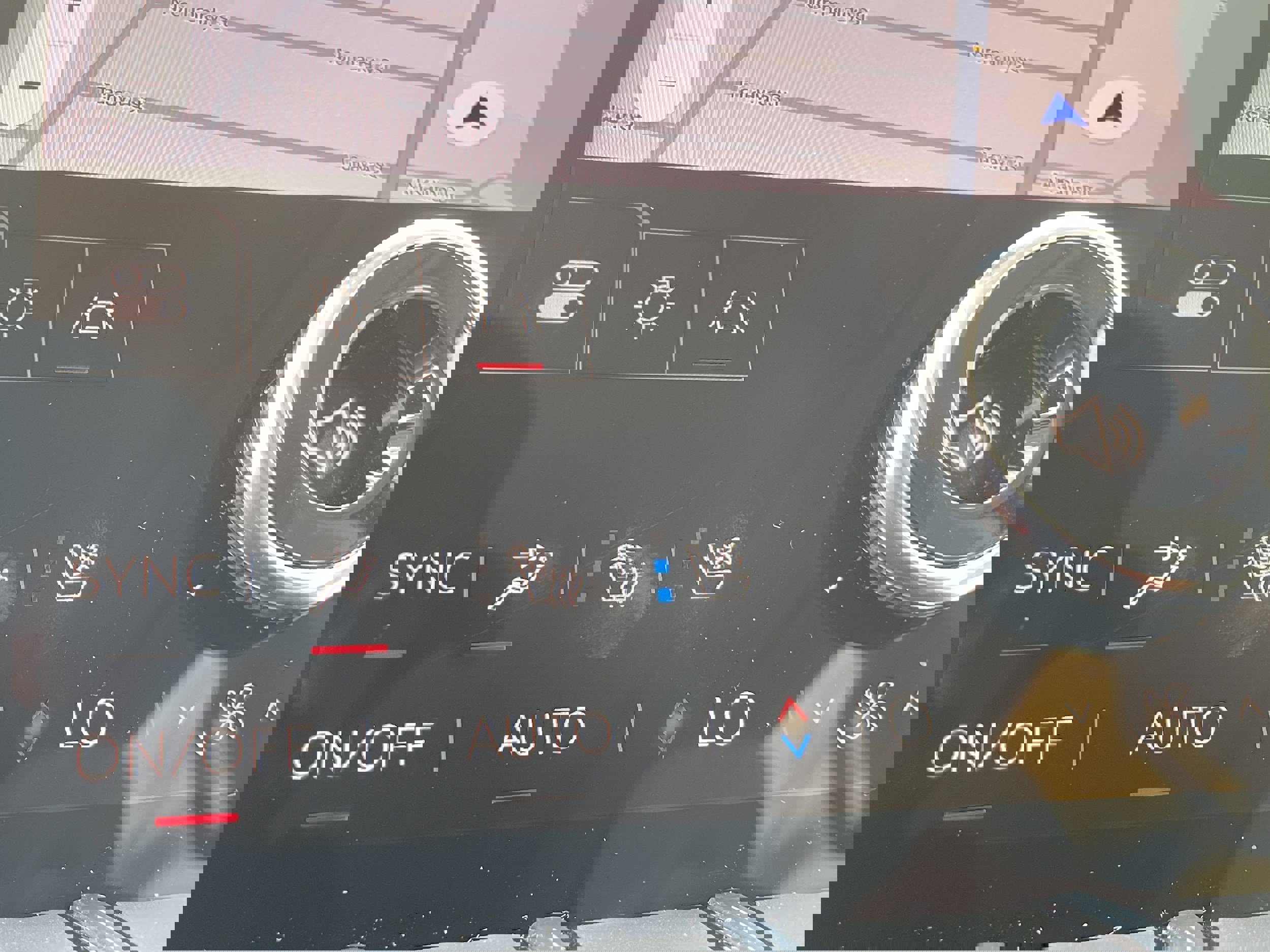 Certified 2025 GMC Acadia Denali w/ Super Cruise Package image 27