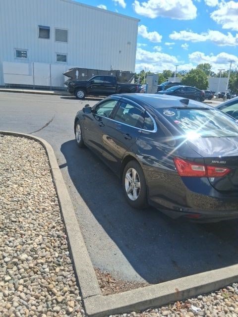 Used 2022 Chevrolet Malibu LS FWD image 3