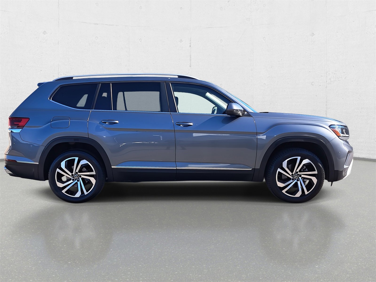 Used 2022 Volkswagen Atlas SEL image 4