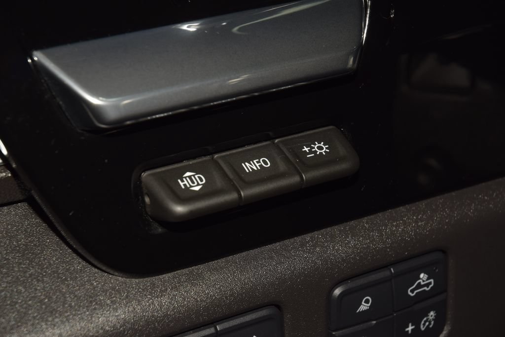 Used 2023 Chevrolet Silverado 1500 High Country w/ High Country Premium Package AWD/4WD image 38