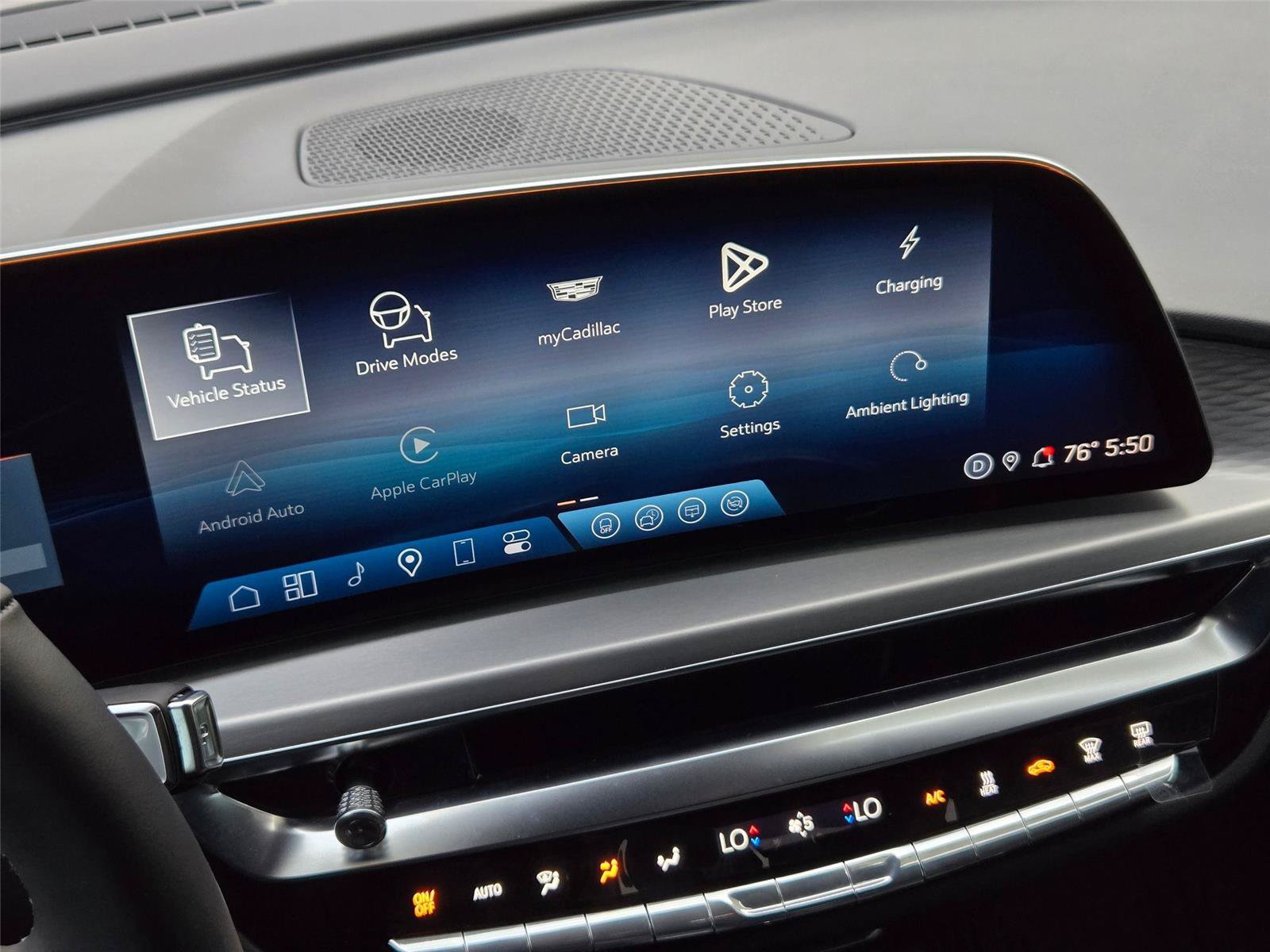 New 2026 Cadillac Lyriq Premium Luxury AWD/4WD image 18