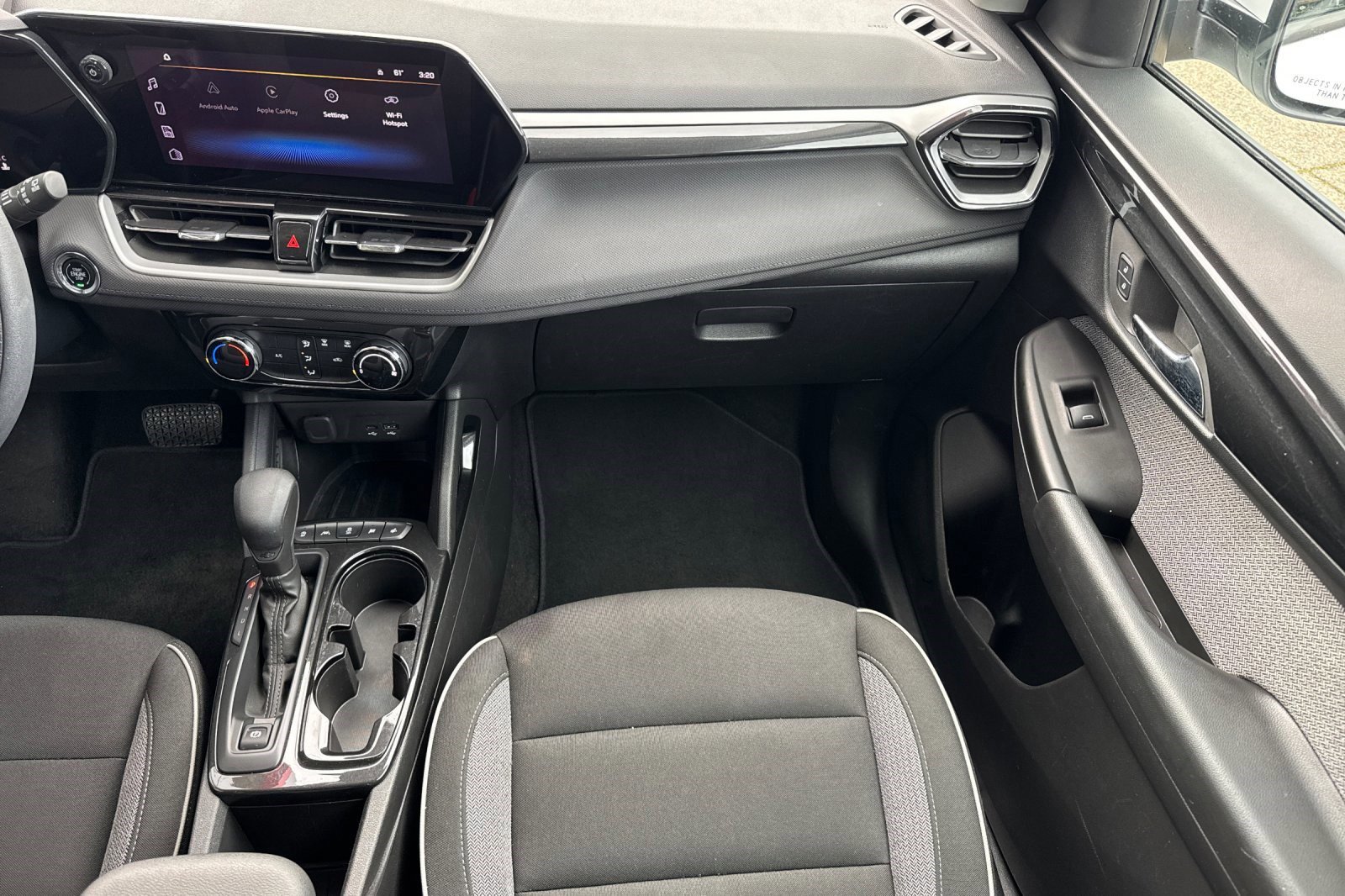 Used 2025 Chevrolet TrailBlazer LT image 29