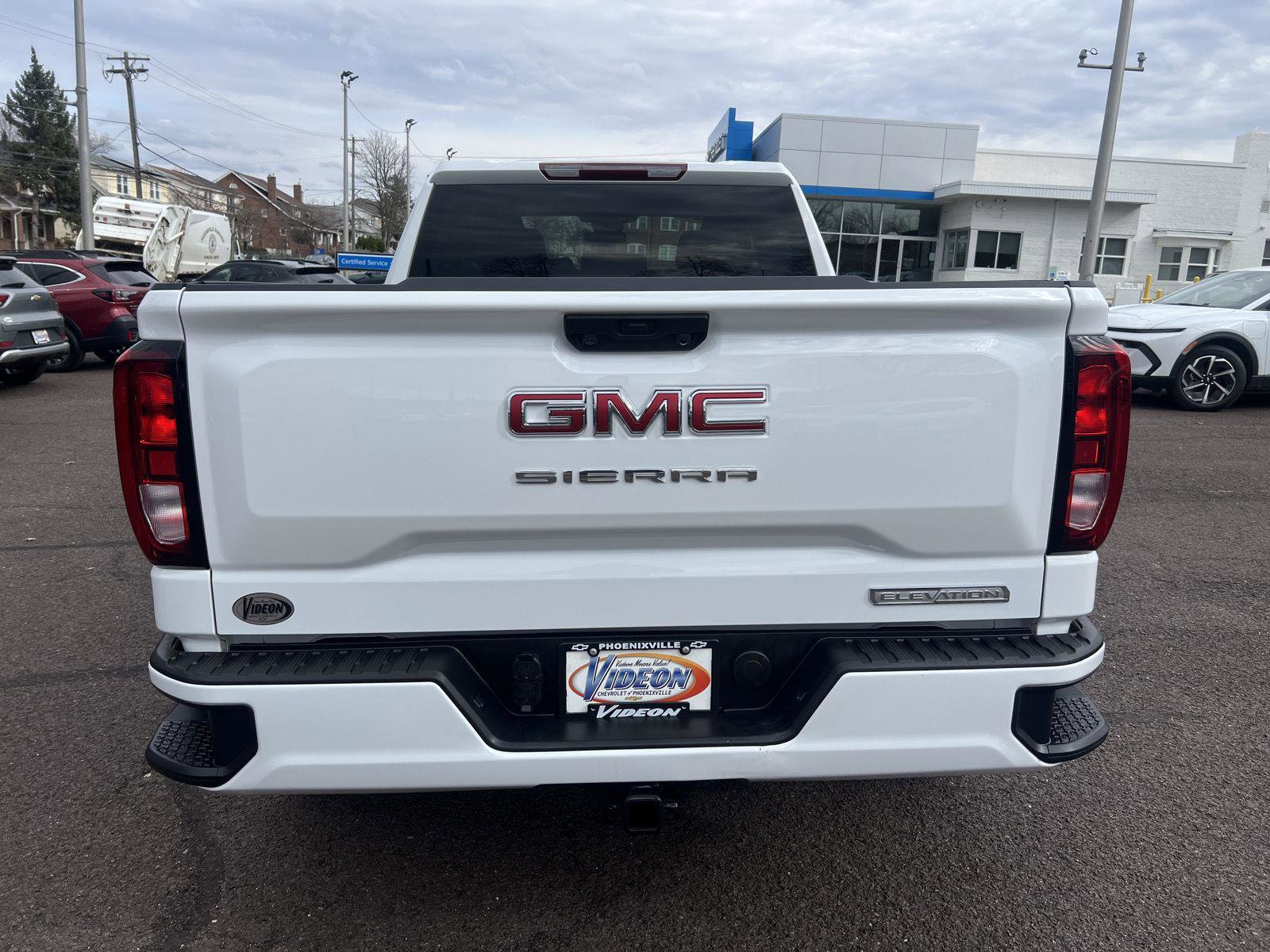 Used 2025 GMC Sierra 1500 Elevation AWD/4WD image 6