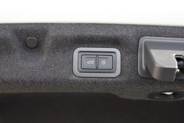 New 2026 Audi A6 Premium Plus image 8