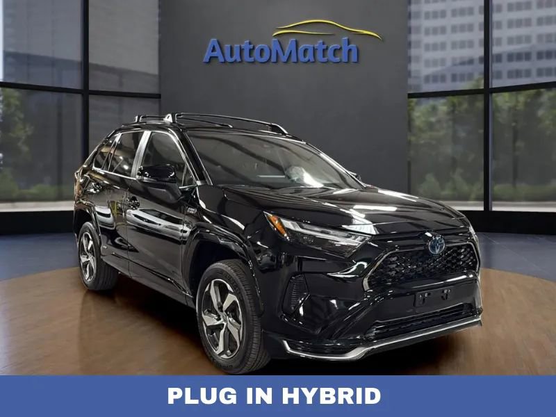 Used 2024 Toyota RAV4 SE