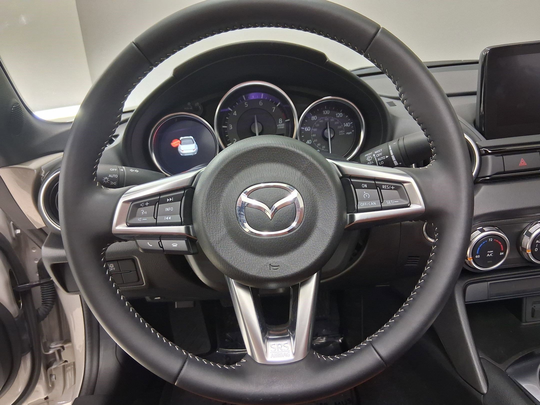 Used 2023 MAZDA MX-5 Miata Grand Touring w/ Appearance Package RWD image 13
