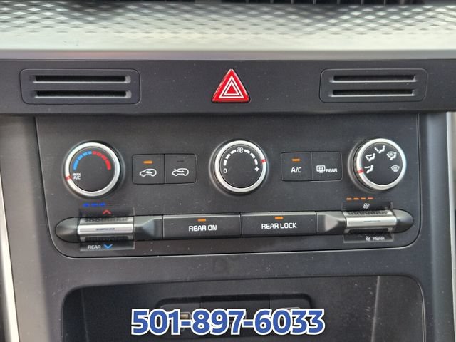 Used 2024 Kia Carnival LX FWD image 24