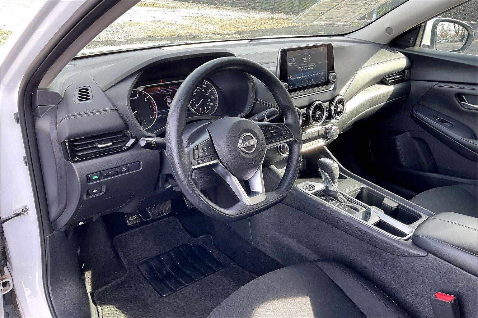 Used 2024 Nissan Sentra SV image 15