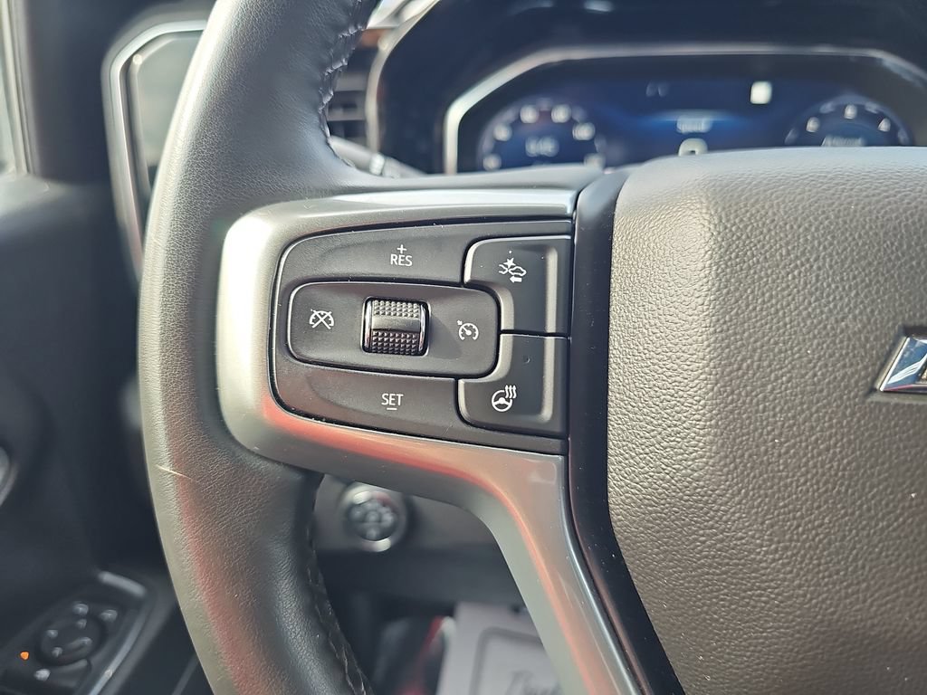 Used 2023 Chevrolet Silverado 1500 RST AWD/4WD image 17
