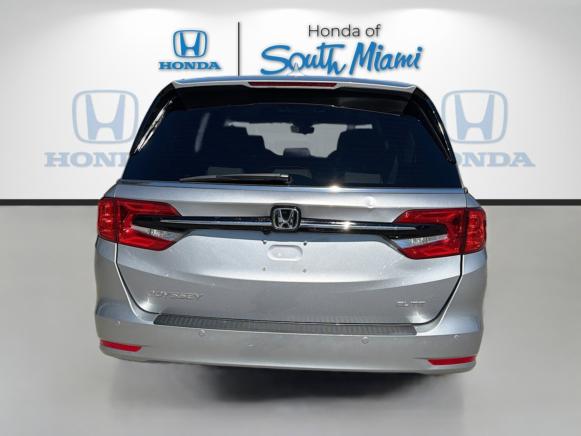 Used 2023 Honda Odyssey Elite image 6