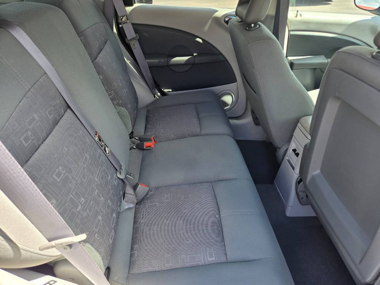 Used 2006 Chrysler PT Cruiser Touring FWD image 25