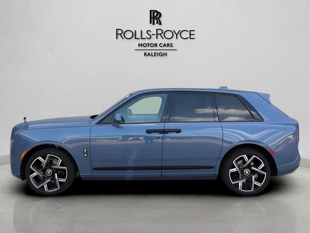 New 2027 Rolls-Royce Cullinan Black Badge AWD/4WD image 4