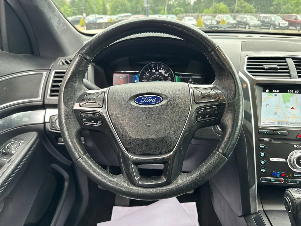 Used 2019 Ford Explorer Limited w/ Class III Trailer Tow Package AWD/4WD image 23