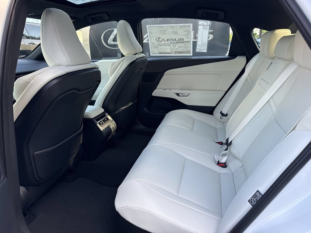 New 2026 Lexus ES 500e AWD/4WD image 5