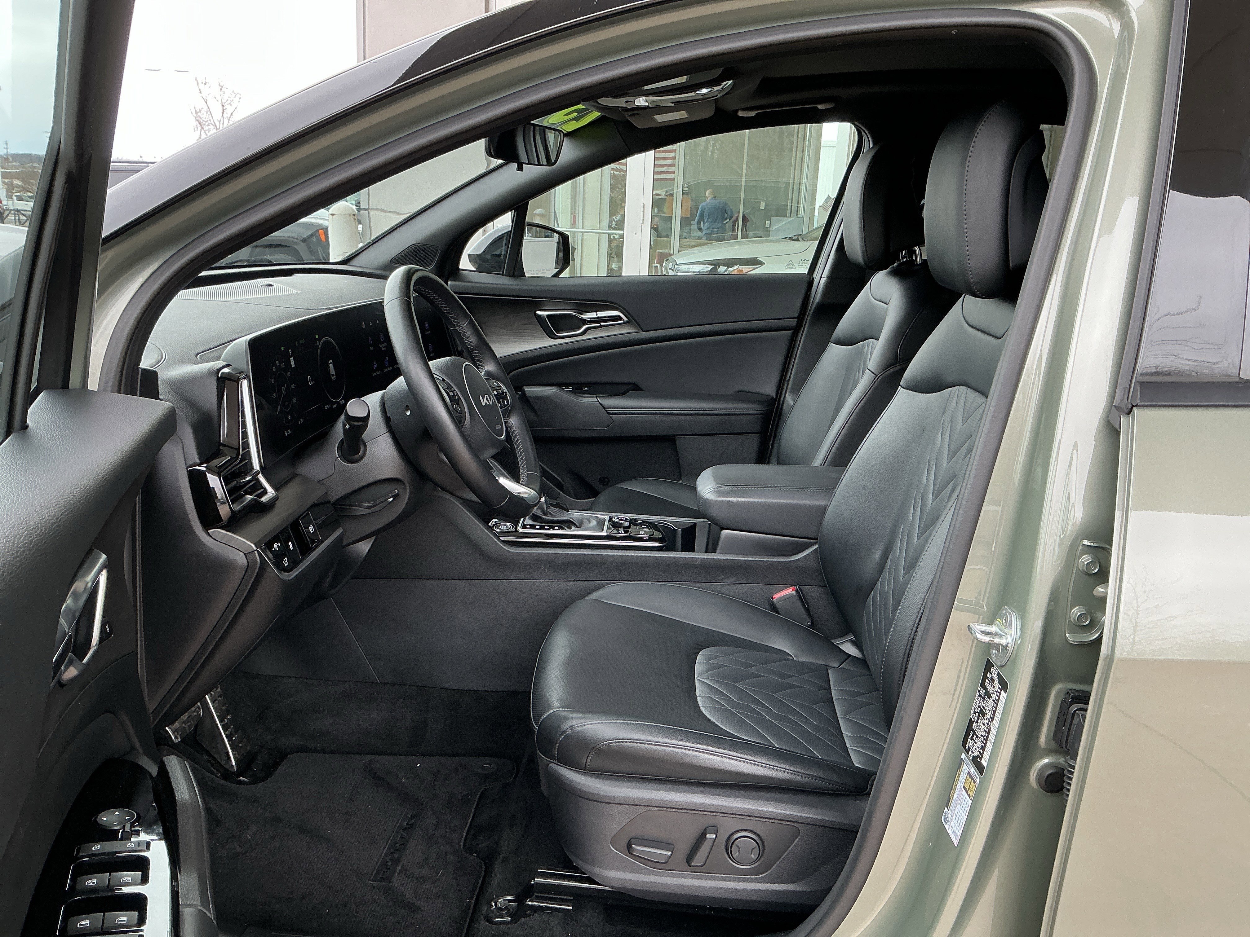 Used 2023 Kia Sportage X-Pro image 7