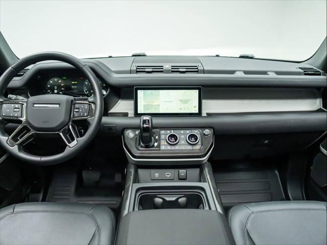 New 2024 Land Rover Defender 110 S image 19