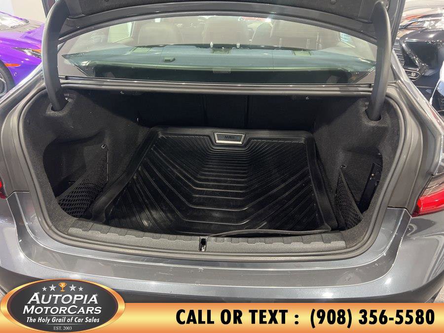 Used 2021 BMW 330i Sedan w/ Premium Package image 17