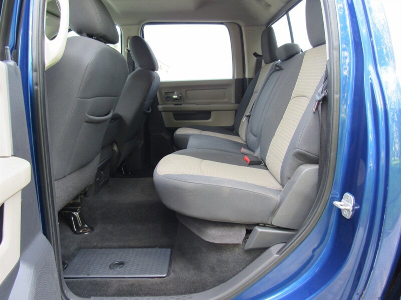 Used 2011 RAM 2500 SLT w/ Luxury Group AWD/4WD image 17