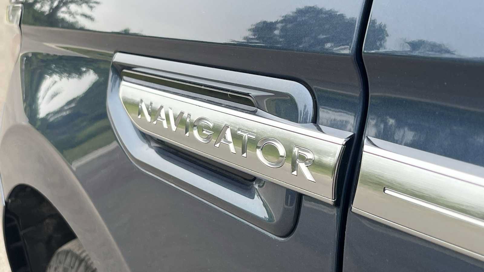 Used 2019 Lincoln Navigator Reserve AWD/4WD image 26