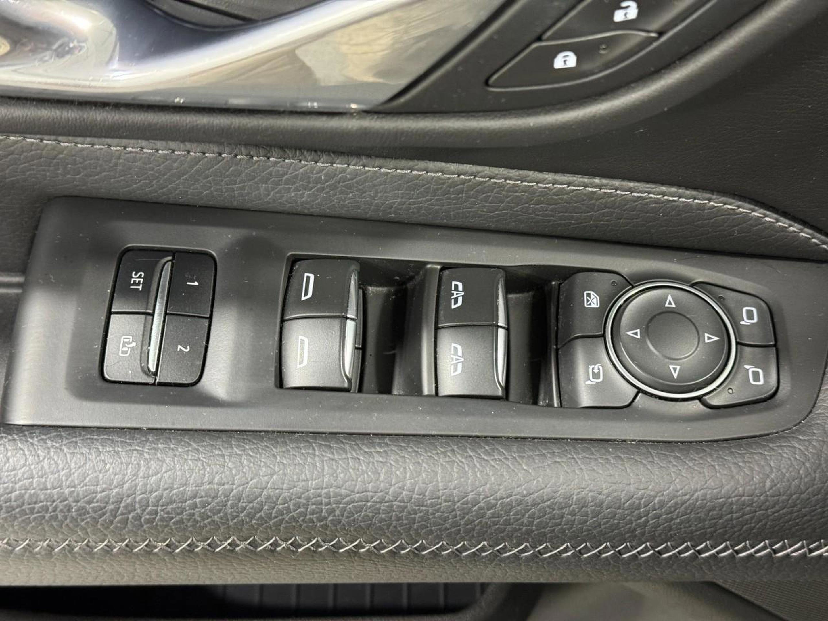 Used 2021 GMC Yukon Denali image 27