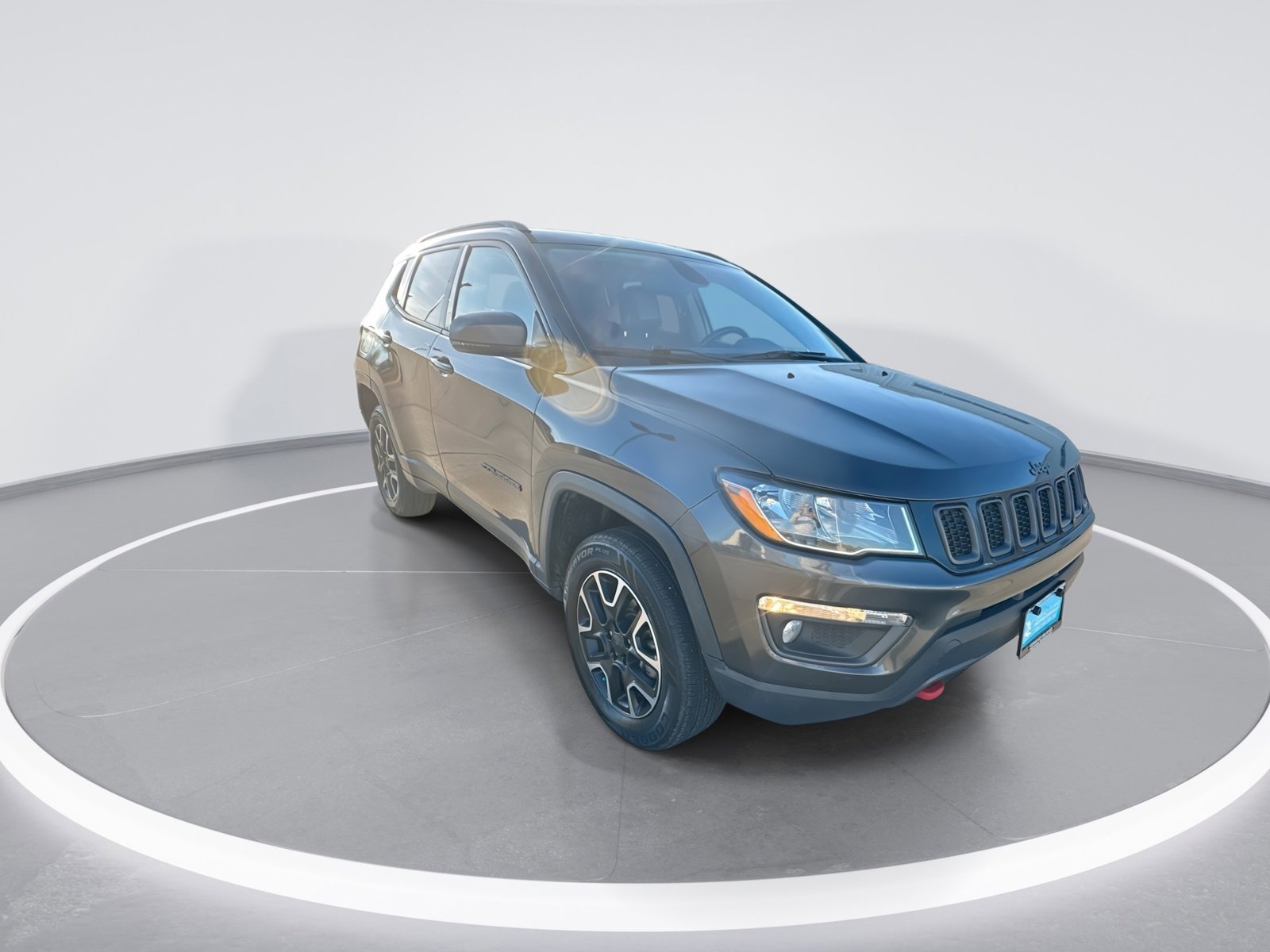 Used 2020 Jeep Compass Trailhawk AWD/4WD image 2