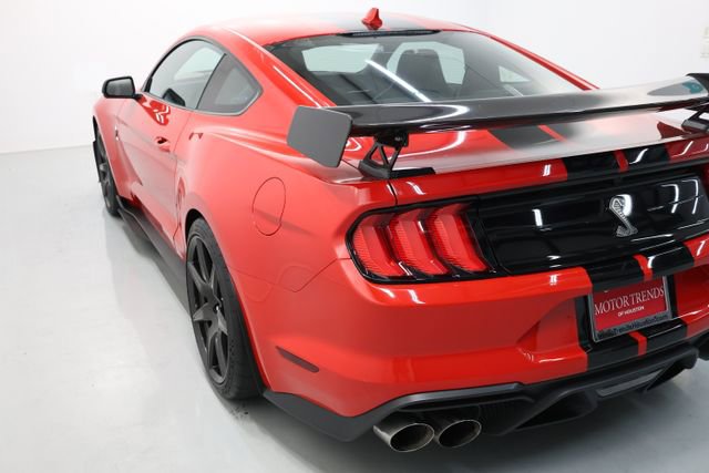 Used 2022 Ford Mustang Shelby GT500 w/ Carbon Fiber Track Pack RWD image 72