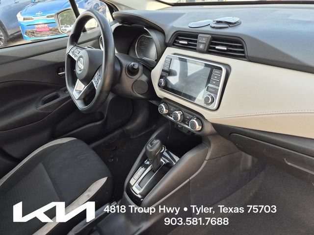 Used 2022 Nissan Versa SV FWD image 10