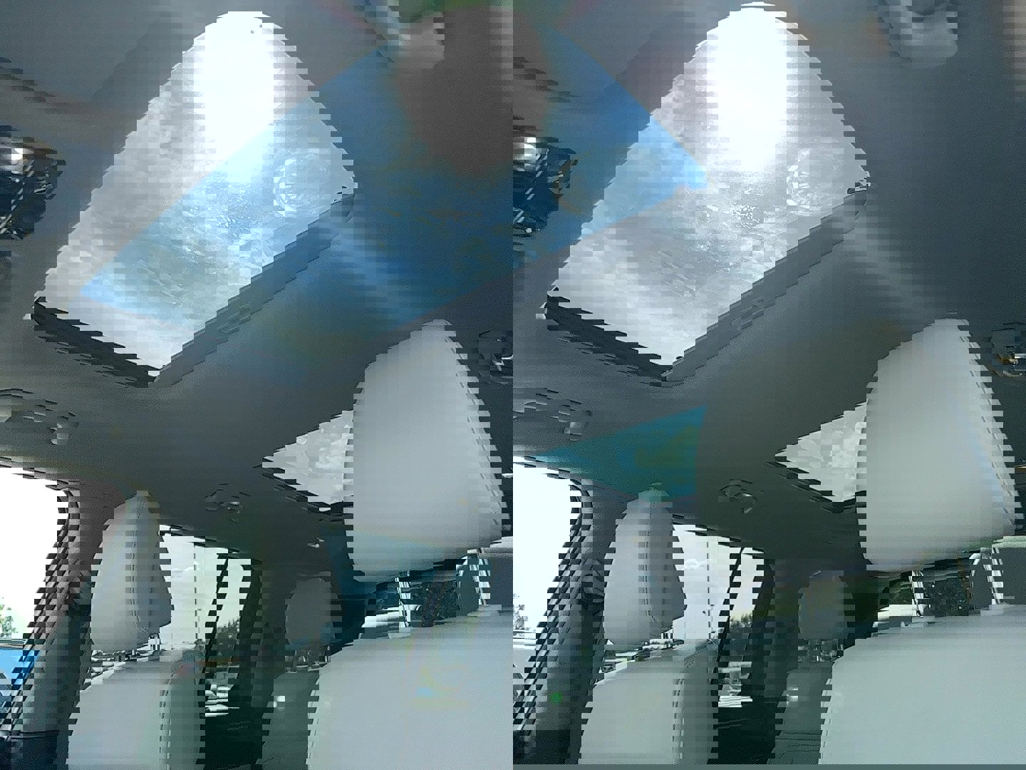 Used 2024 Hyundai Santa Fe Limited image 23