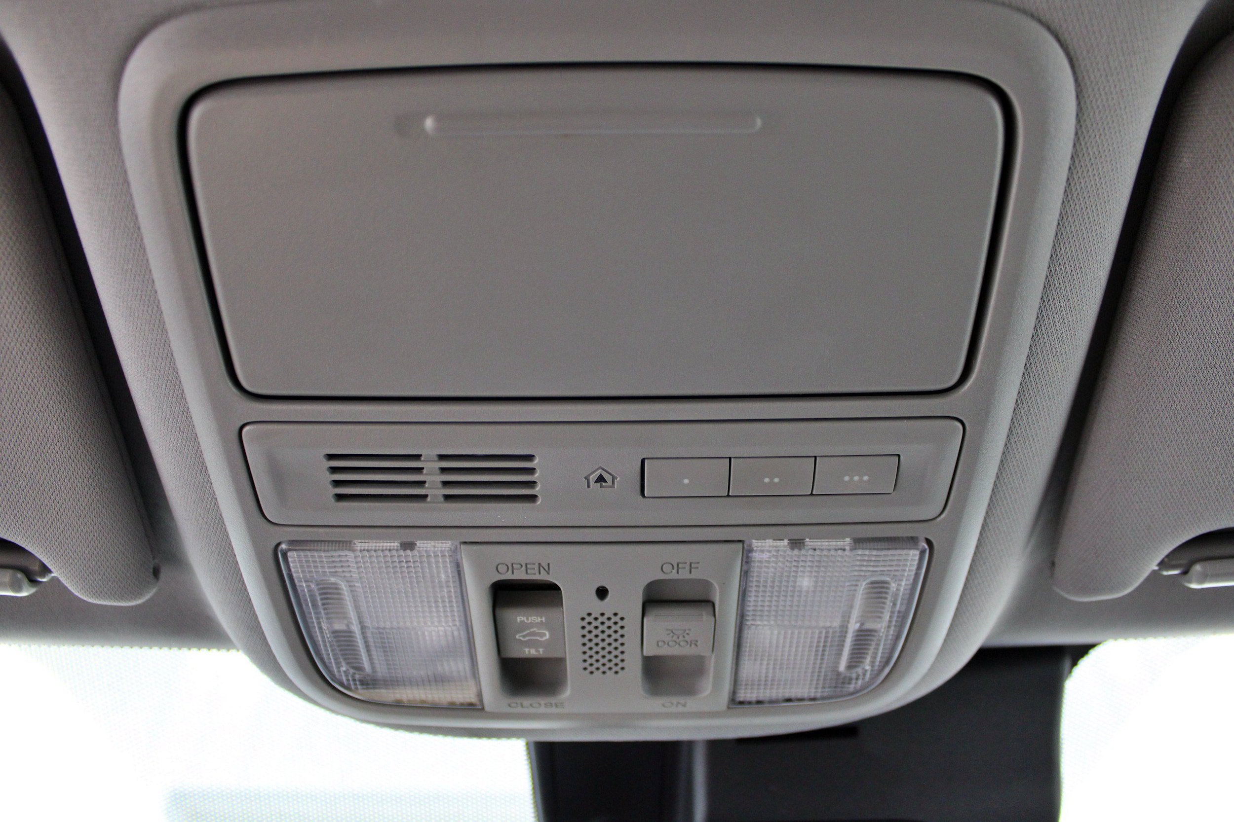 Used 2017 Honda Pilot Touring image 19