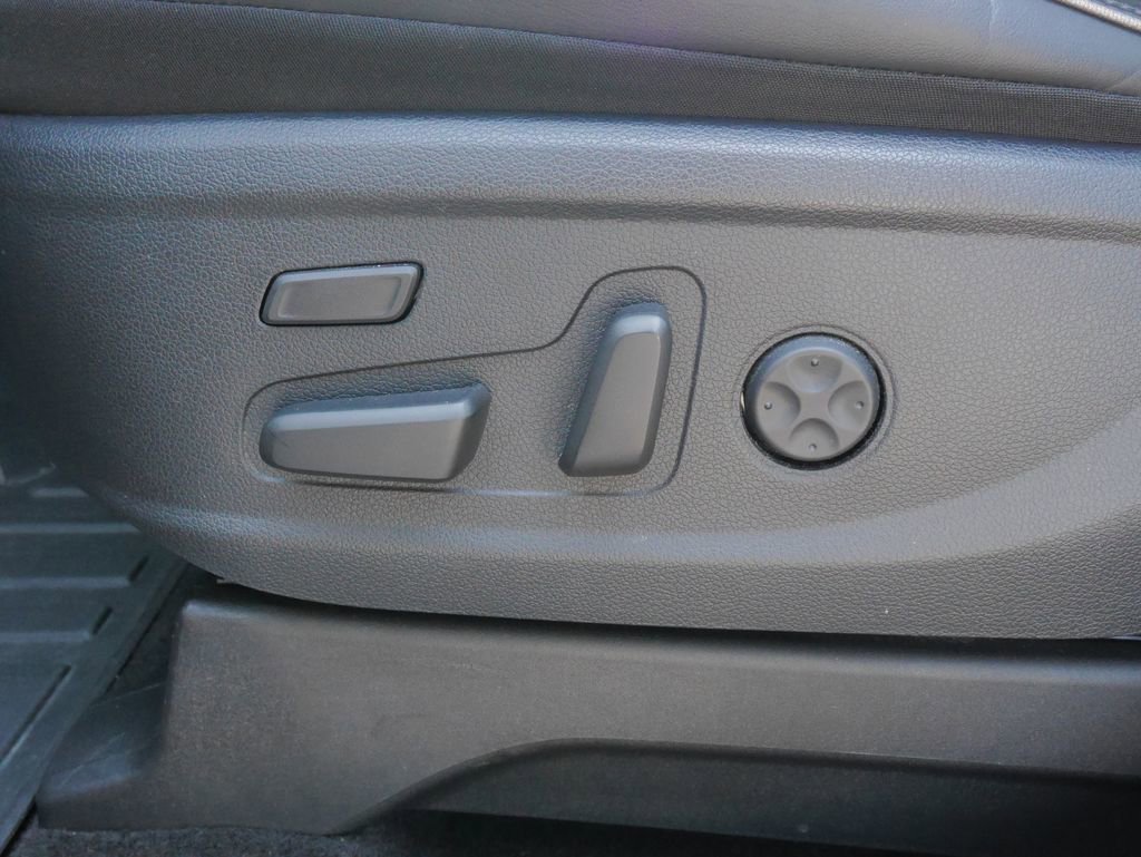 Used 2022 Hyundai Palisade Calligraphy image 24