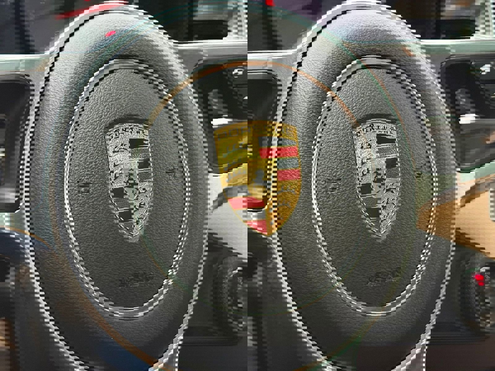 Used 2019 Porsche Macan S image 16