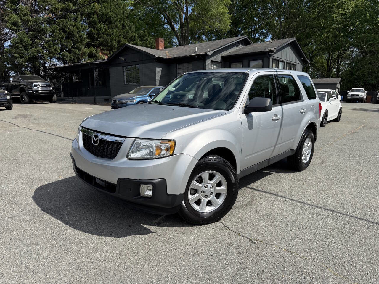 Used 2010 MAZDA Tribute i Sport AWD/4WD image 1