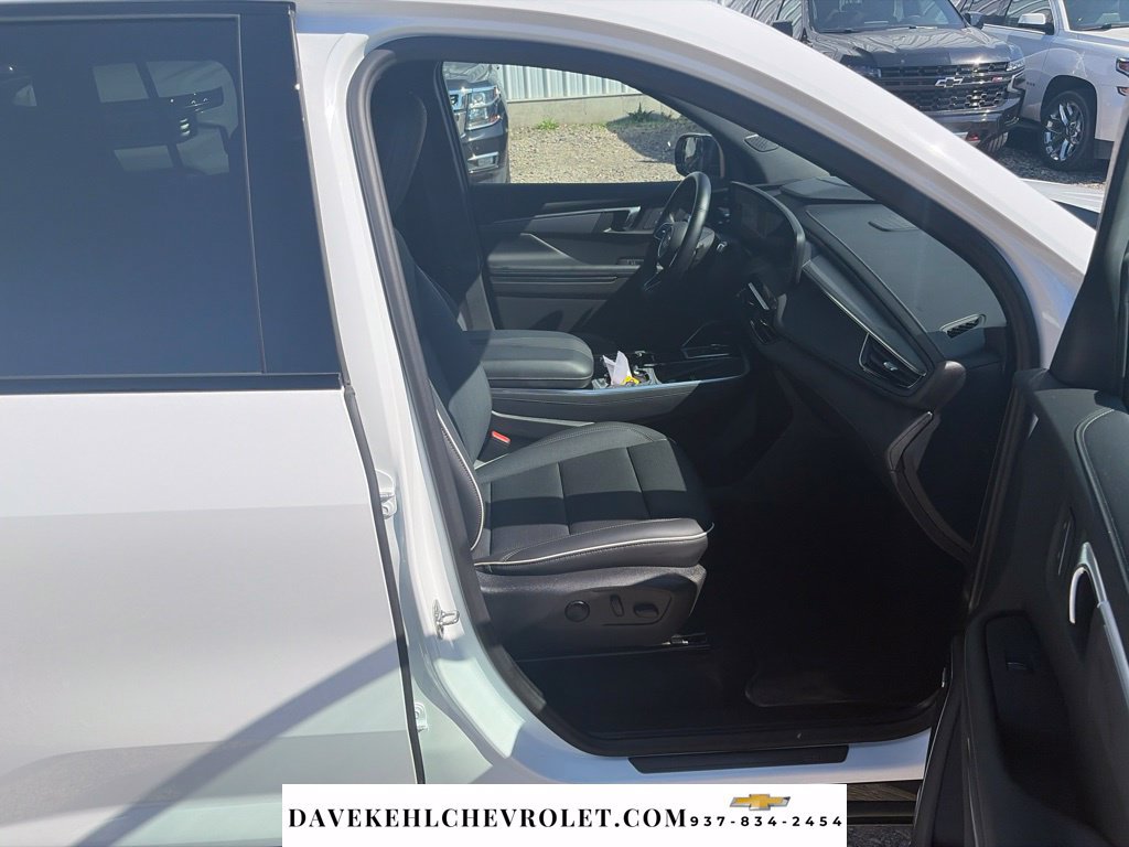 Used 2026 Buick Enclave Sport Touring AWD/4WD image 26