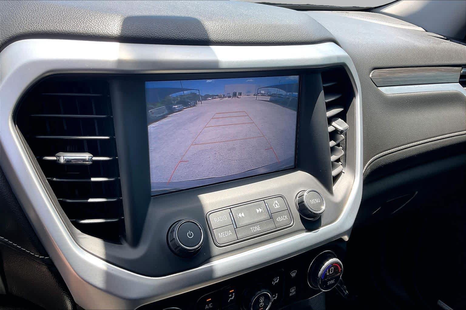 Used 2018 GMC Acadia SLT FWD image 25