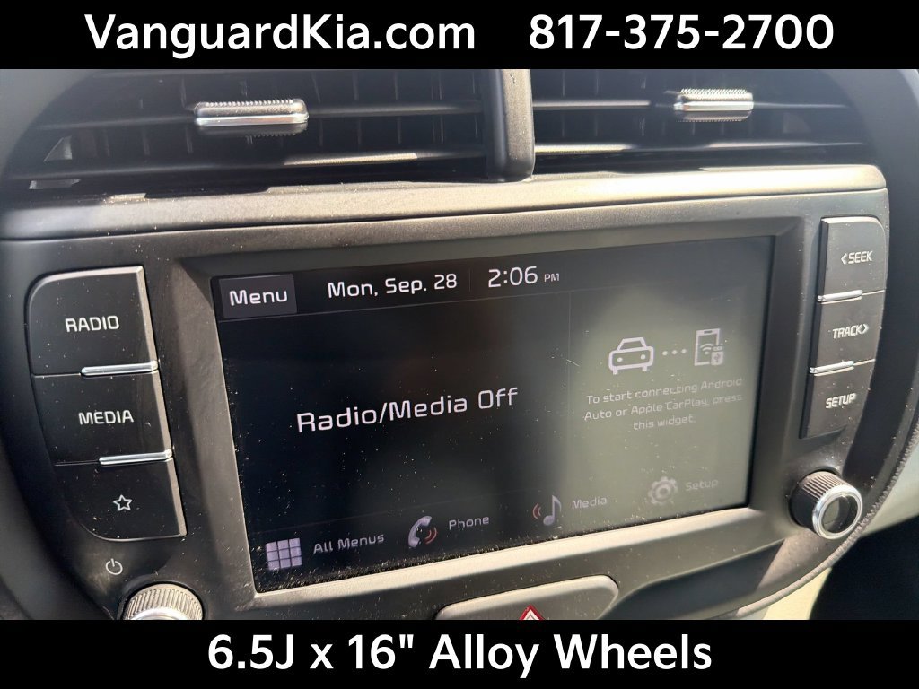 Certified 2025 Kia Soul LX FWD image 14