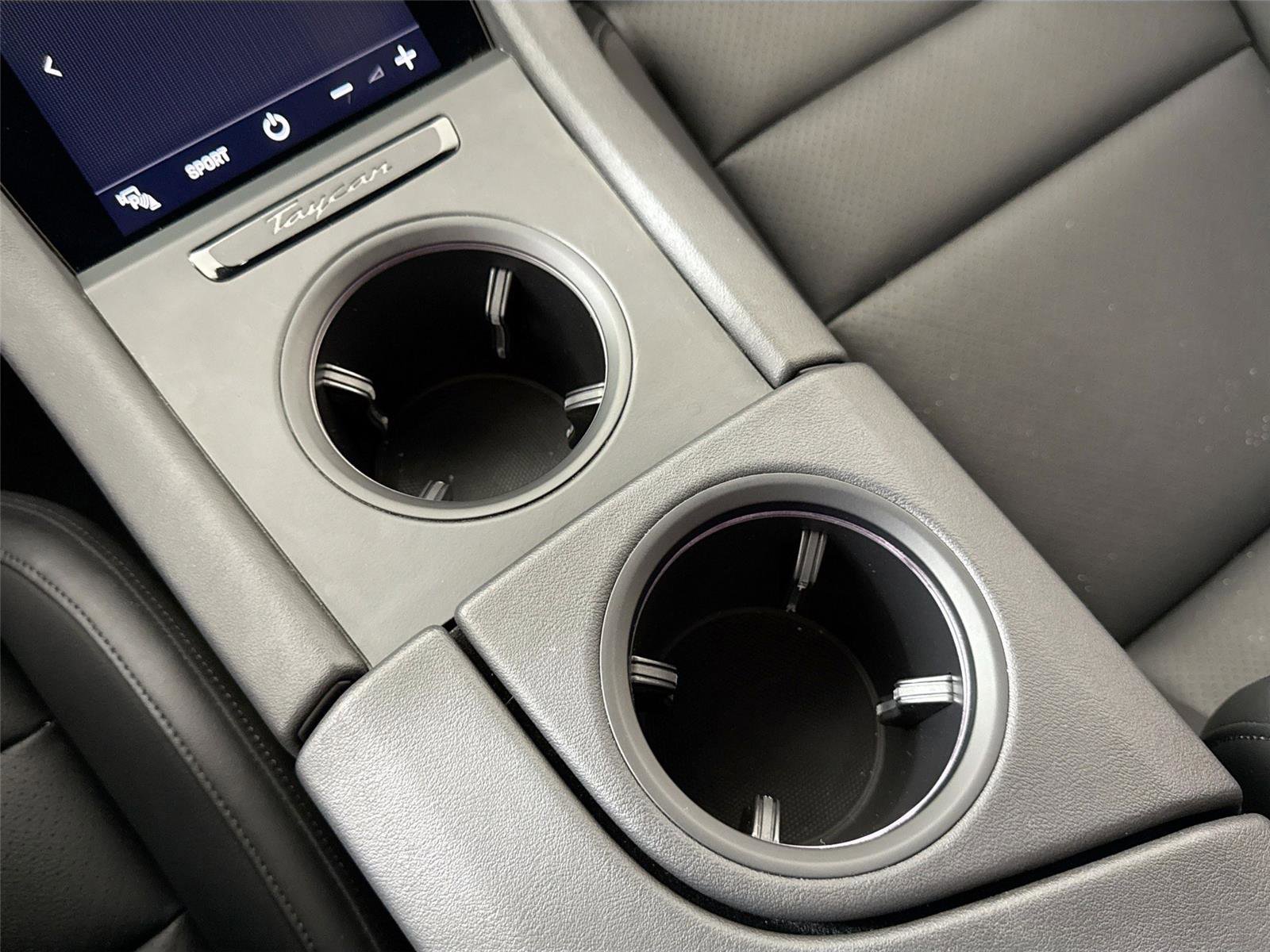 Used 2023 Porsche Taycan 4S image 21
