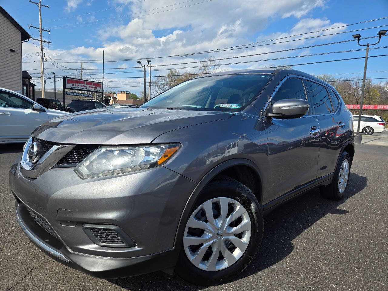 Used 2015 Nissan Rogue S AWD/4WD image 2