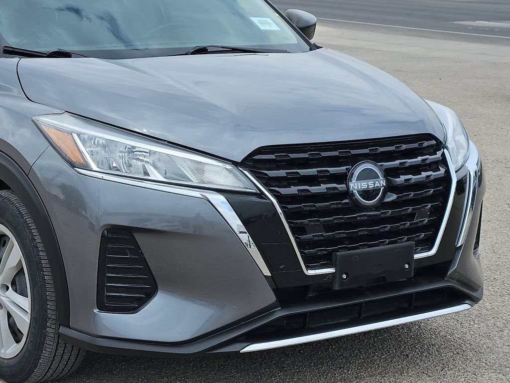 Used 2024 Nissan Kicks S FWD image 7